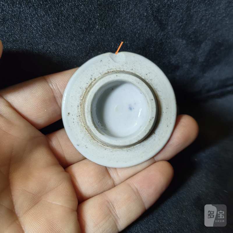 清康熙 青花缠枝花卉纹提梁壶 - 图11